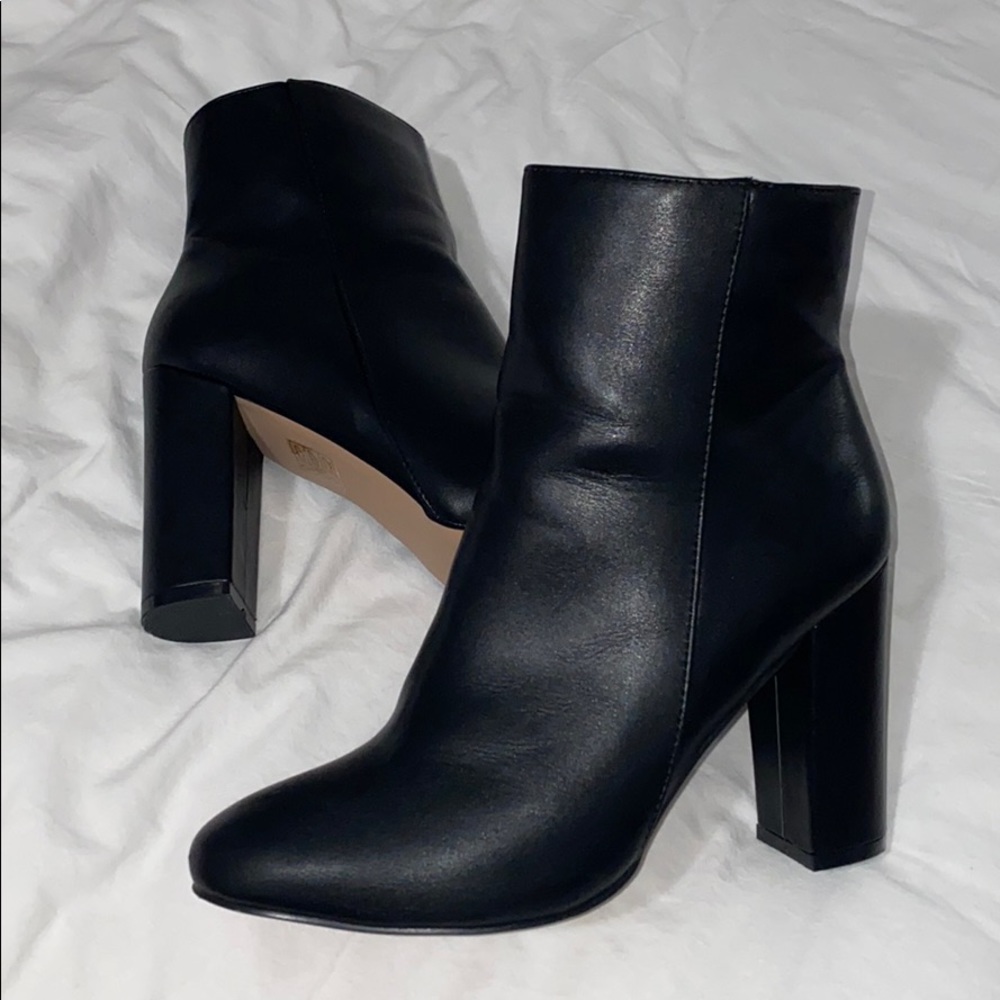 Black Boots